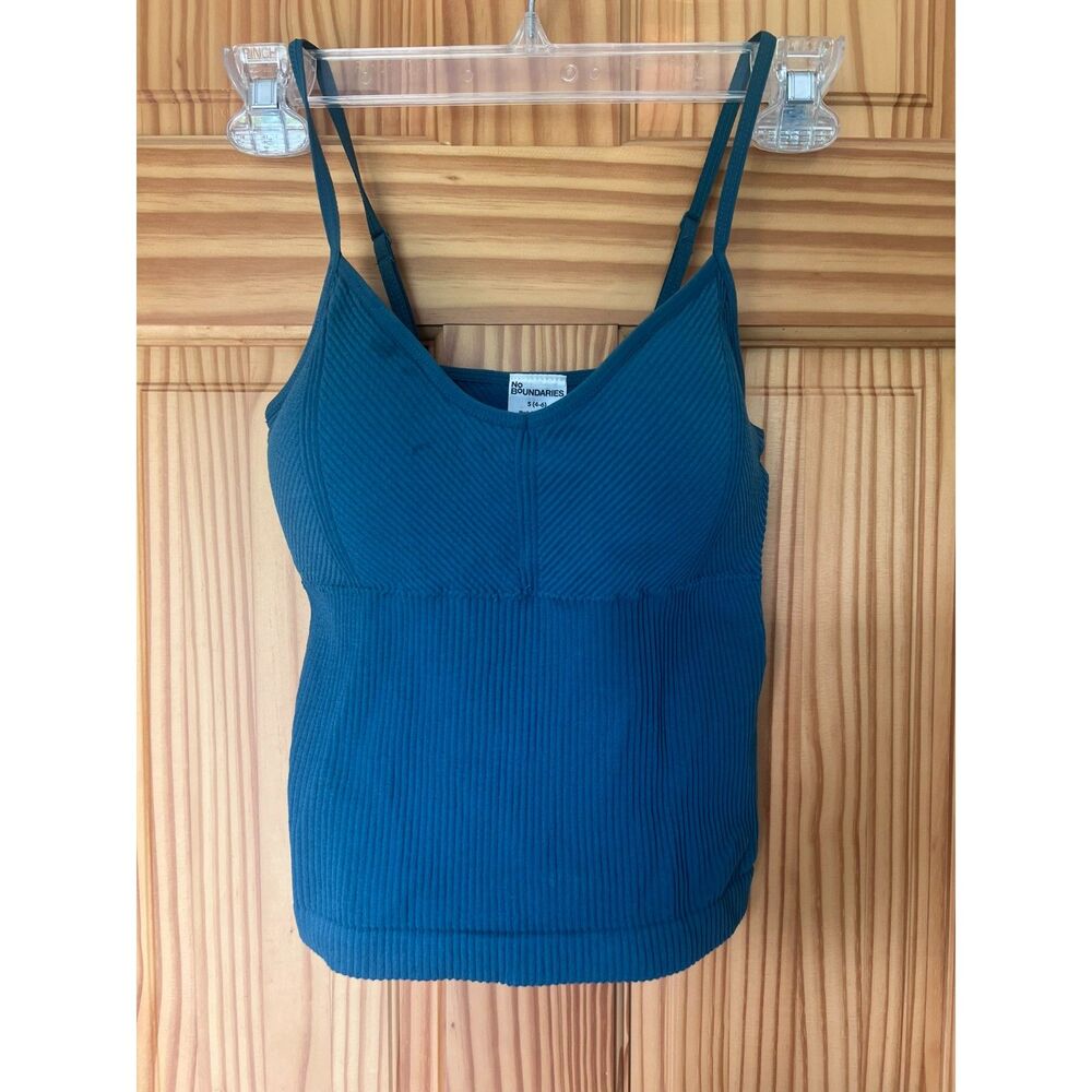 Set of 2 Comfort Tops: Hanes Wireless Bra & No Boundaries Ribbed Cami -  Sz SM